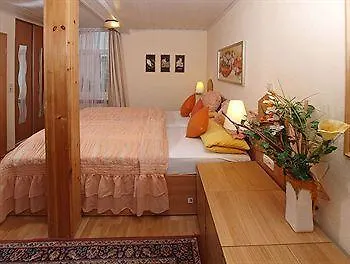 Hotel-Pension-Apartement Haus Dettmar Πανσιόν
