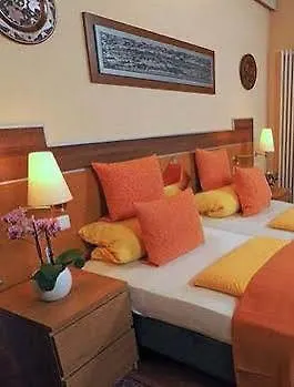 Hotel-Pension-Apartement Haus Dettmar Πανσιόν